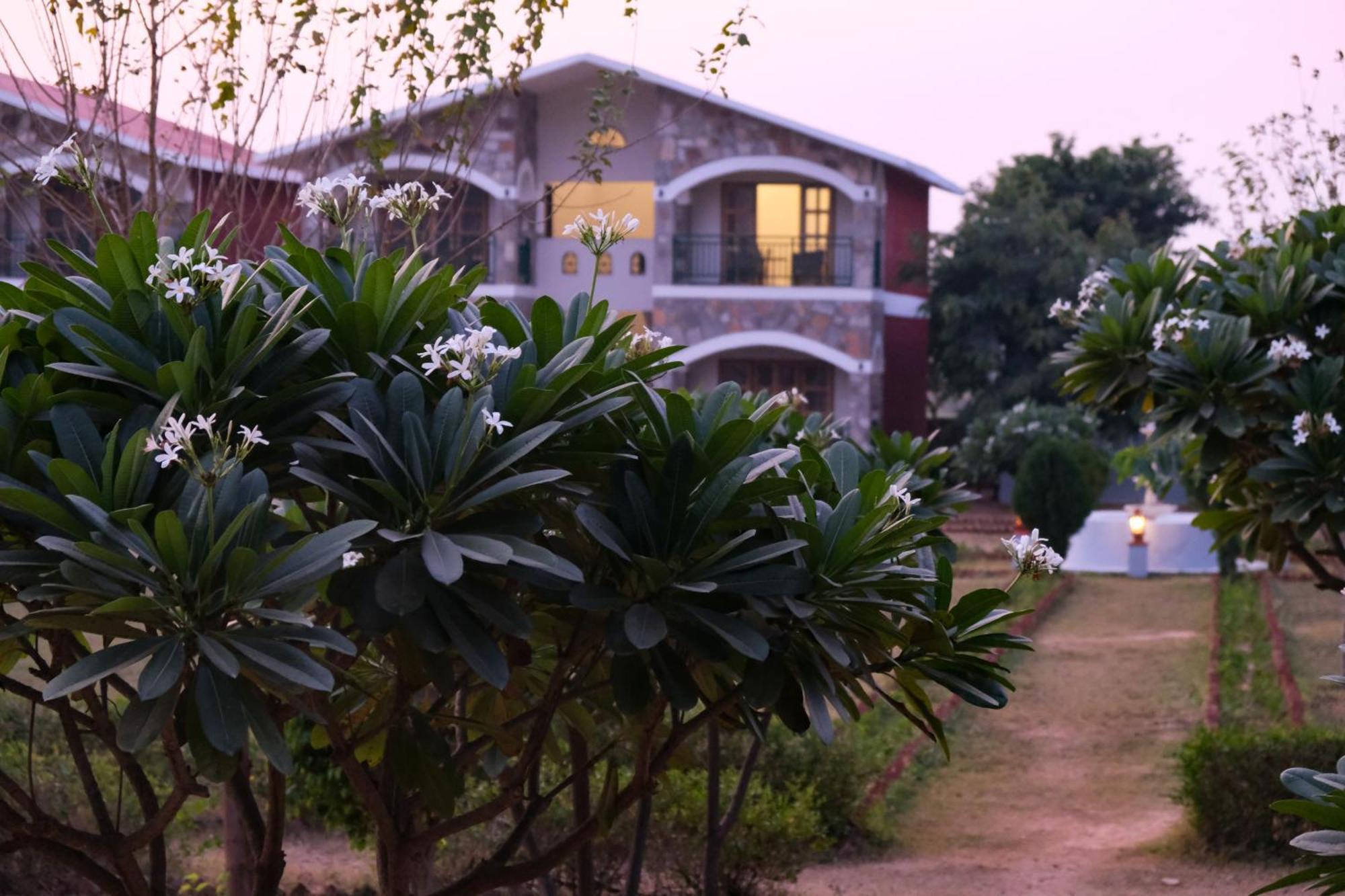 Hotel The Sariska Retreat Thana Ghazi Exterior foto